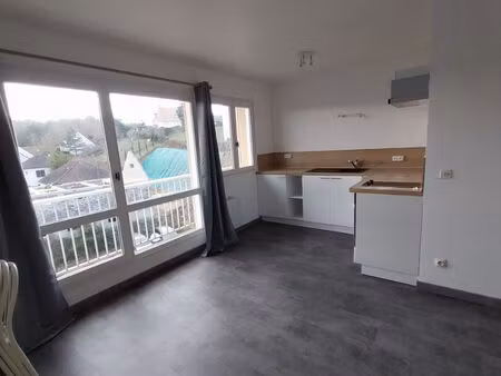 location appartement 1 pièce  31.79m²  évreux