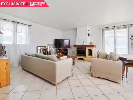 maison de plain-pied de 120 m² 3 chambres terrain 1360 m² roques (31120)