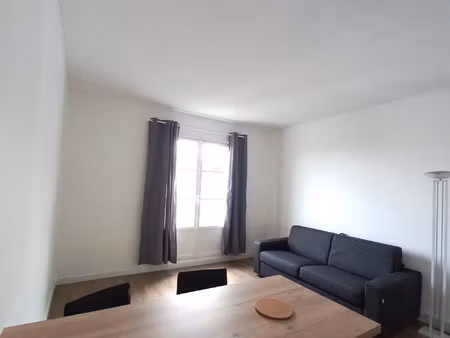 studio 26m2 hyper centre