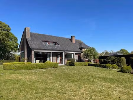 huis te koop in bunsbeek met 4 slaapkamers