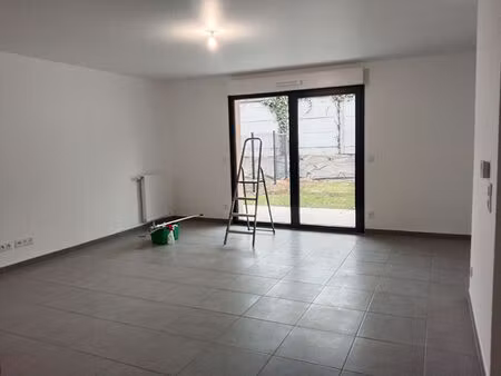 appartement grand couronne t4 neuf avec jardin