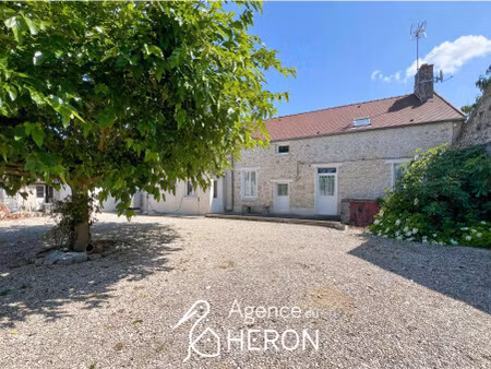 longere avec beaux volumes grands espaces exterieurs