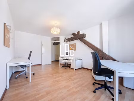 location local professionnel 133m² nantes 44000