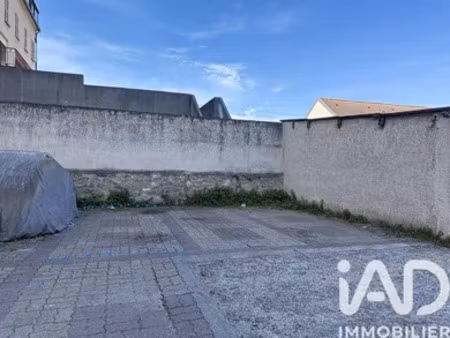 parking à les mureaux (78130)