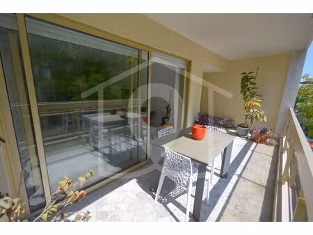 co-exclusif - bd foch - 3p de 80 m² - terrasse sud ouest - parking - cave