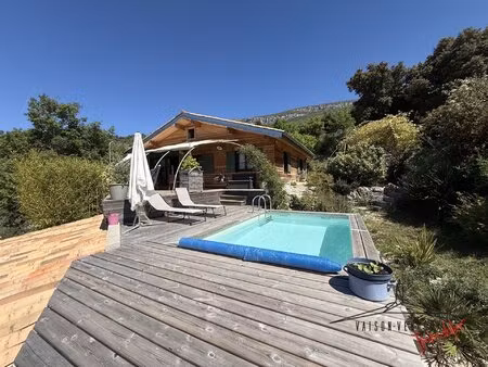 maison en bois sur 2 - ha  situation exceptionnelle