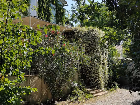 vente maison 5 pièces 102m2 toulon 83100 - 740000 € - surface privée