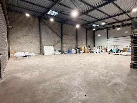 location bureaux et commerces à villeneuve-tolosane (31270) : à louer / 470m² villeneuve-t