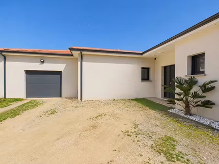 vente maison 5 pièces 191 m² à vernosc-lès-annonay (07430)  450 000 €