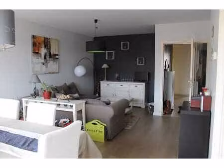 appartement de 90m²  avec un emplacement de stationnement