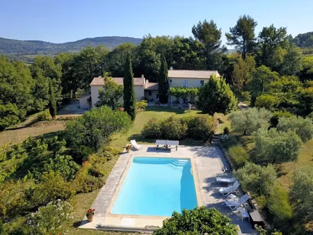 vente propriété 9 pièces 260 m² à le barroux (84330)  1 260 000 €