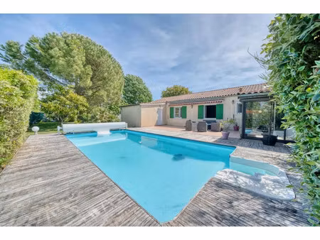 vente maison 9 pièces 190 m² yves (17340)