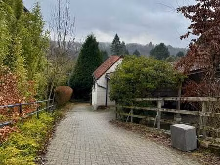 appartement chaleureux au rez-de-chaussée avec jardin