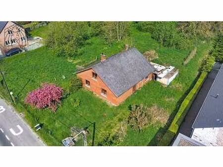 maison 4 façades sur 22 ares à gelbressée