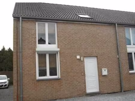 agréable petite maison 2 chambres à louer à sambreville