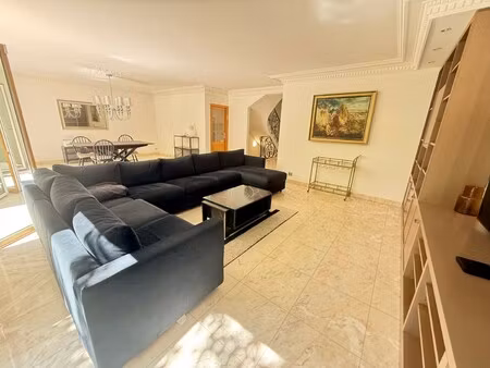 villa de luxe à louer dans le quartier buzenval