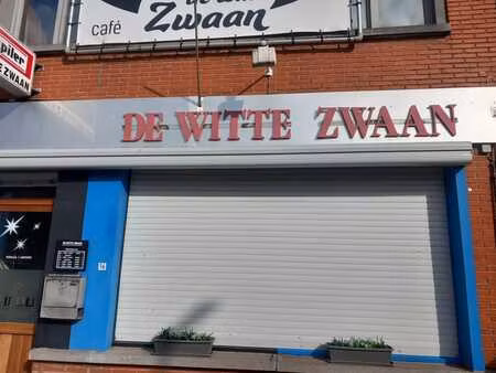 de witte zwaan à menen