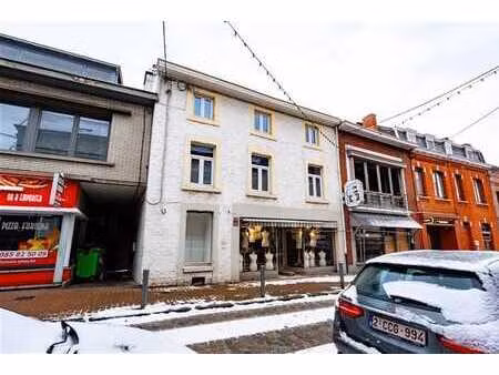 maison de commerce avec surface commerciale et duplex !