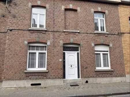 charmante maison 3 chambres (possible 5) entièrement rénovée
