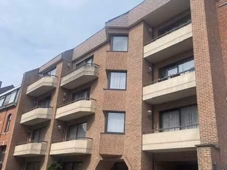 spacieux appartement deux chambres