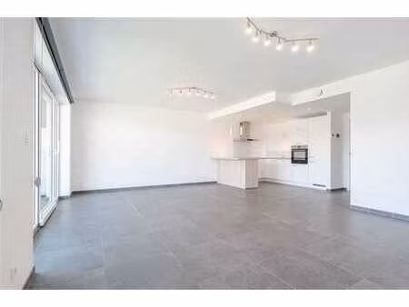 magnigfique appartement de standing 2ch avec grande terrasse