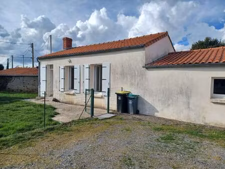 location maison à la haie-fouassière (44690) : à louer / 40m² la haie-fouassière