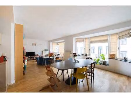 appartement (2ch/1sdb/1sdd) ± 133m² - terrasse et parking