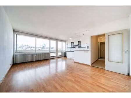 bruxelles (quartier européen) - bel appartement + terrasse