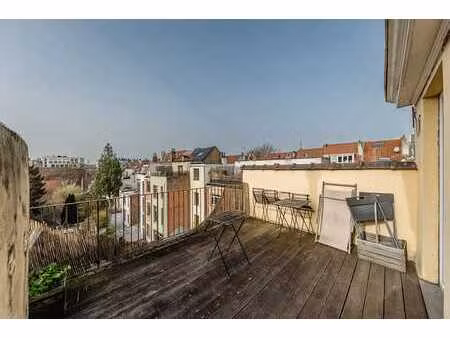 studio ixelles avec terrasse et vue dégagée