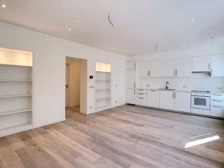 appartement 1 chambre lumineux  saint-gilles