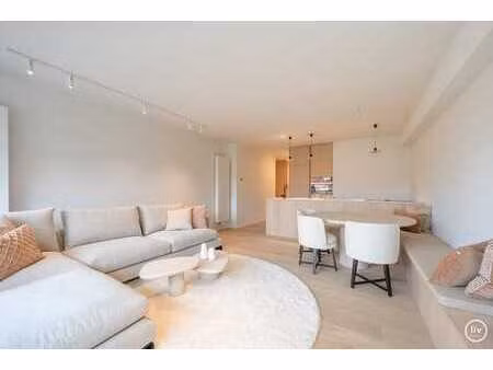 appartement de 3 chambres lumineux et rénové avec vue dégag