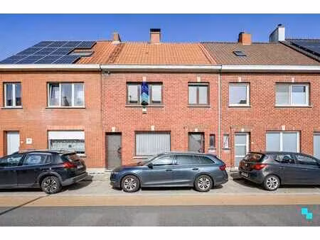 te renoveren woning in petegem-aan-de-leie
