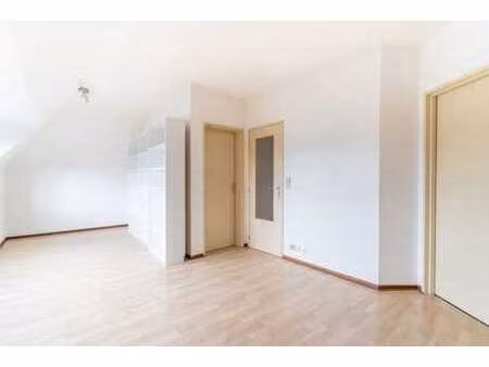 appartement 1 ch au calme d'un clos