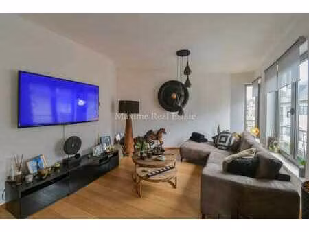 magnifique duplex centre de stockel