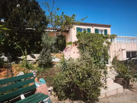 vente propriété 9 pièces 205.64 m² à saint-maximin-la-sainte-baume (83470)  575 000 €