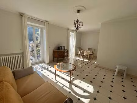 location appartement 3 pièces meublé à quimper (29000) : à louer 3 pièces meublé / 75m² qu