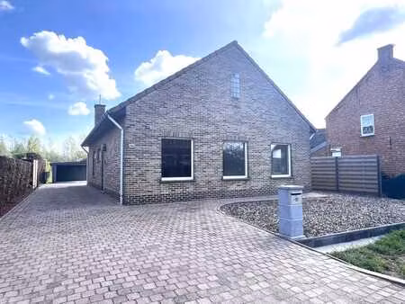 prachtige  gerenoveerde woning met leuke tuin