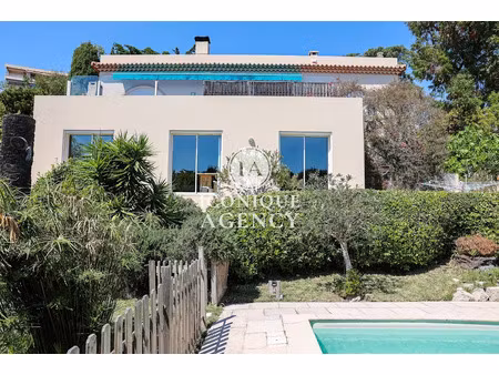 vente maison 6 pièces 189 m² à antibes (06600)  1 380 000 €