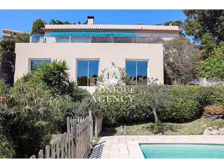 vente maison 6 pièces 189 m² à antibes (06600)  1 399 000 €