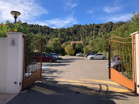 appartement 3 pièce(s) 61 m2 + parking