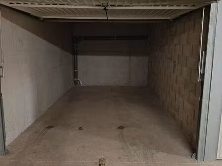 parking à louer