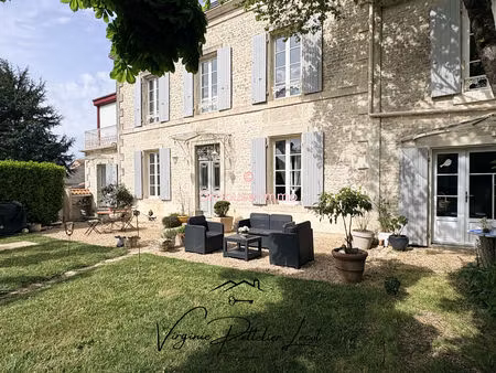 maison de maître rénovée avec dépendance locative
