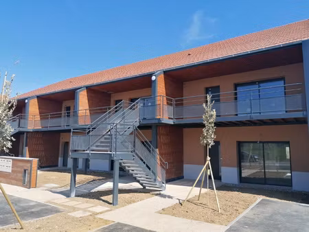 f3 avec terrasse dans résidence récente oresmaux