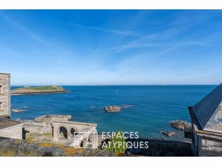 immeuble avec vue spectaculaire intra muros