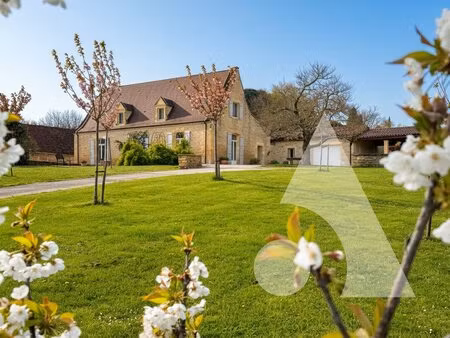 demeure de prestige sur les hauteurs de sarlat