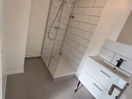 location appartement 3 pièces 65 m² à le pré-saint-gervais (93310)  1 690 €