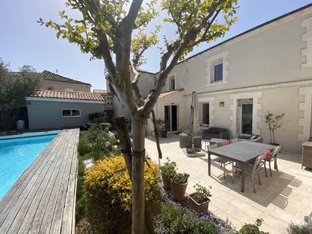 angouleme 2km gare - très belle maison de ville entièrement