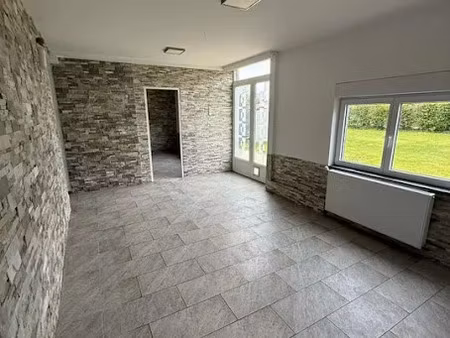 location maison 9 pièces 162 m² à feignies (59750)  865 €