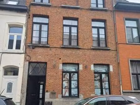 jolie maison de maître avec jardin à ath (proche gare)