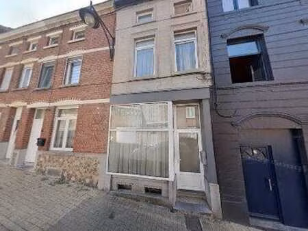 maison d'habitation 2 façades rénovée